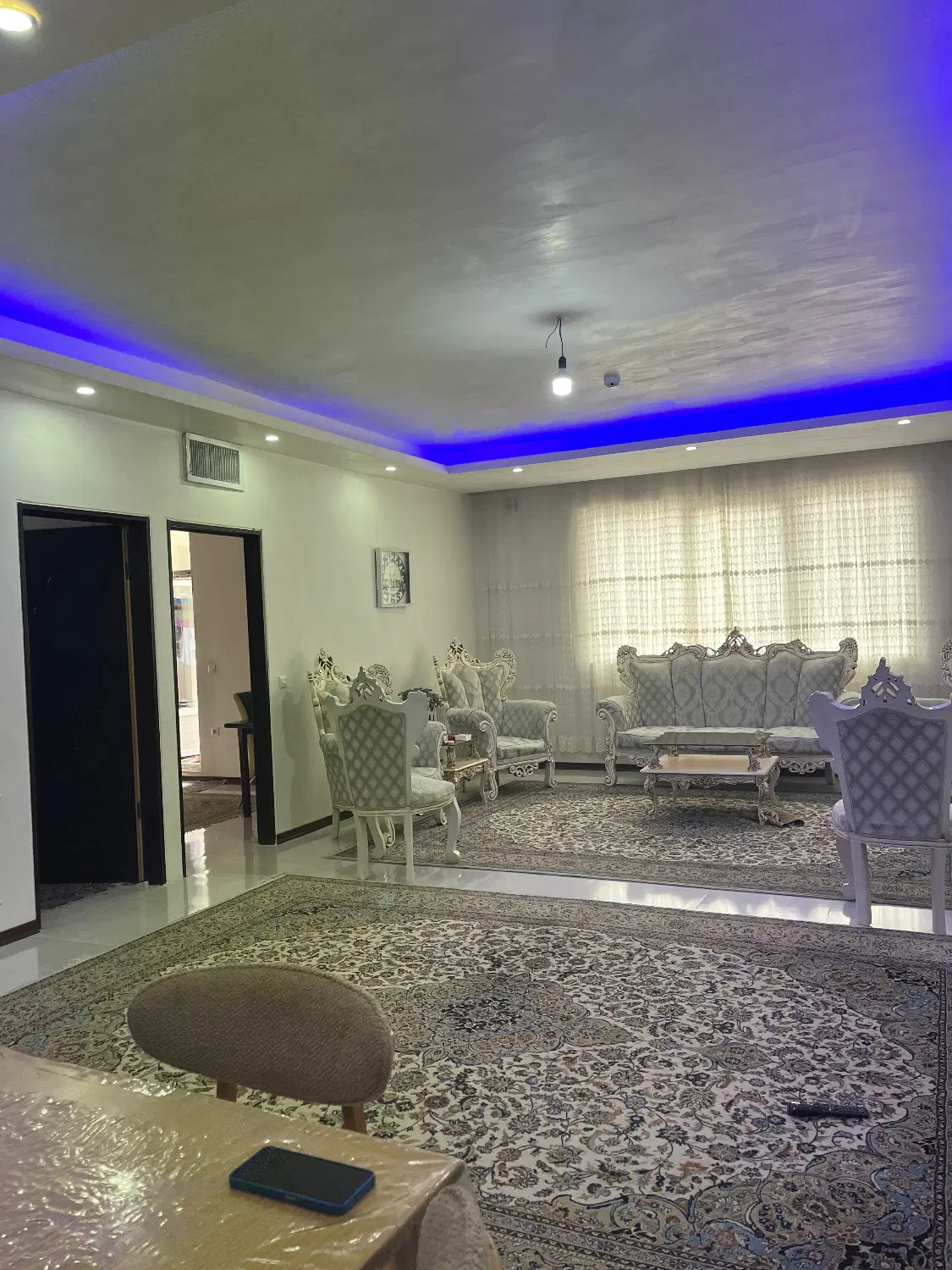 واحد ۱۰۳متری سنددار