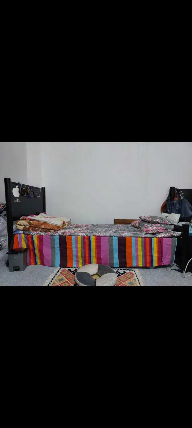 خوابگاه دخترانه