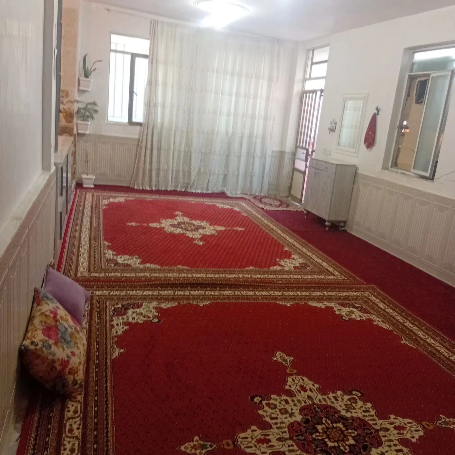 ساختمان 100متری