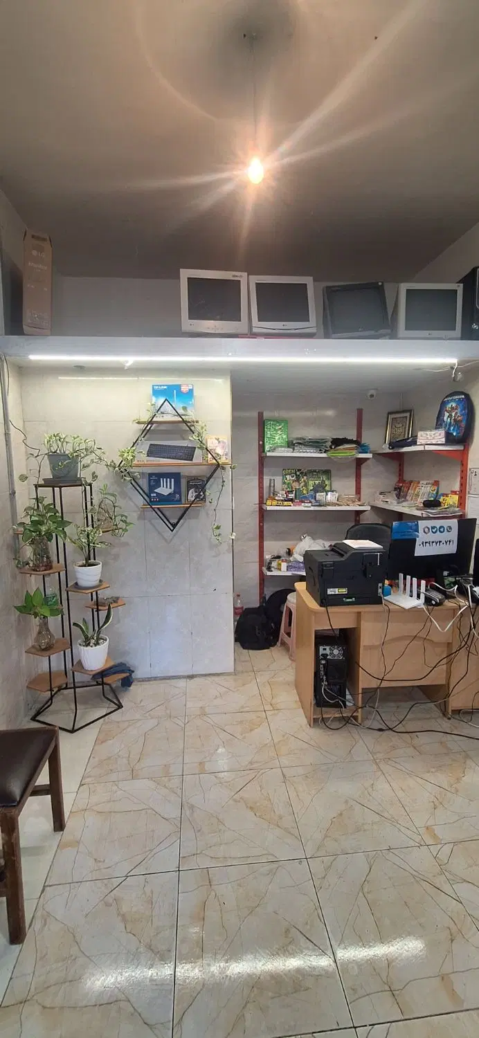 مغازه ۱۶ متری