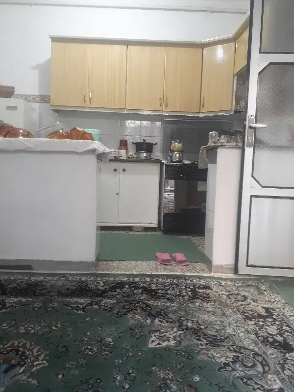 طبقه همکف ۶۵ متری