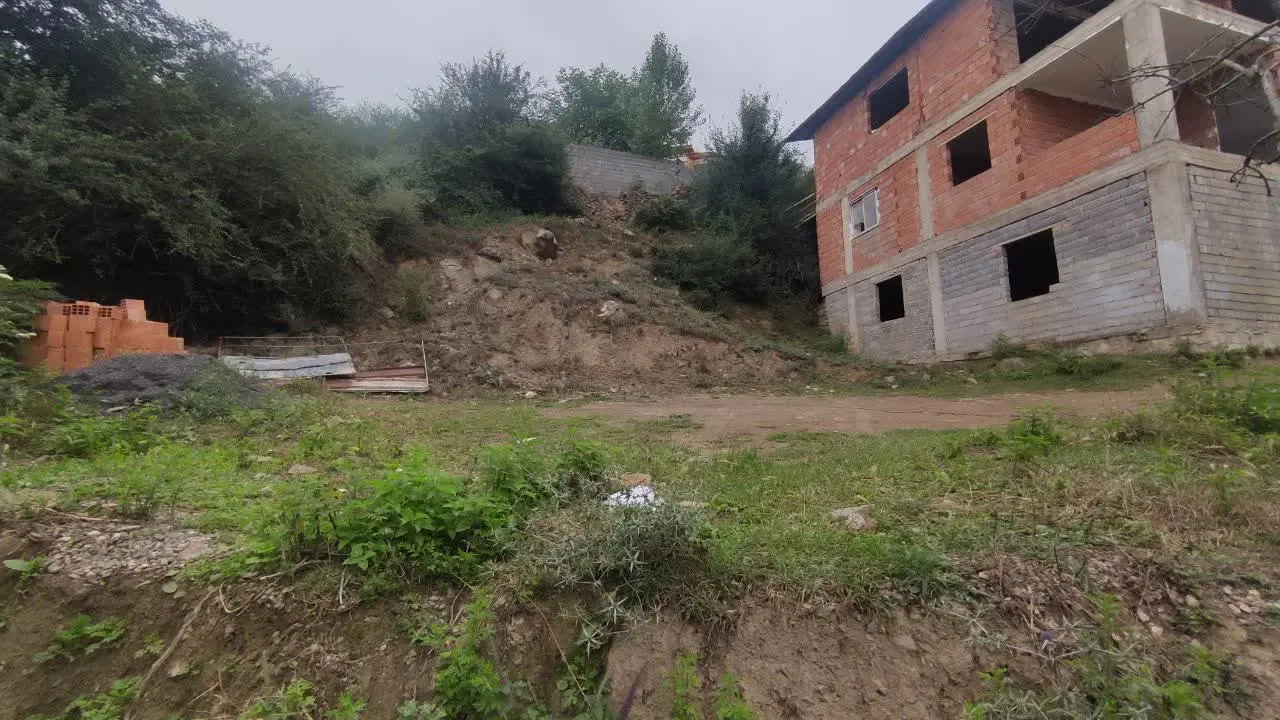 فروش زمین ۱۹۰ متری داخل بافت روستای کارمزد سوادکوه
