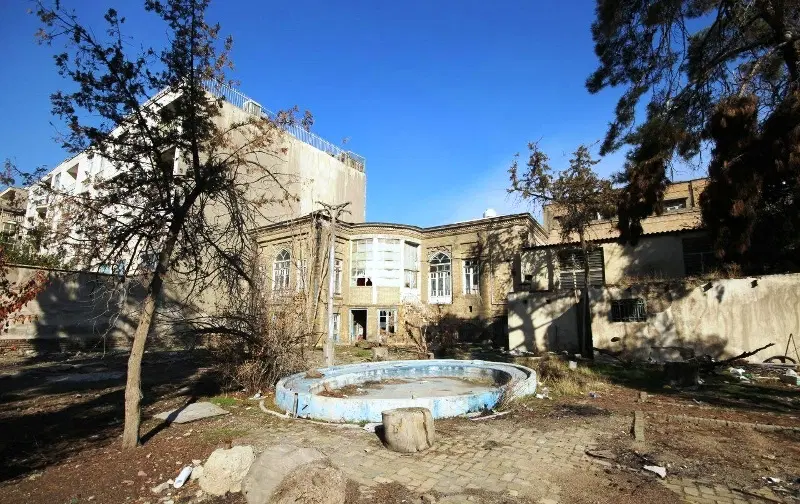 فروش ۱۲۰۰ متر‌ کلنگی خیابان سپهبد قرنی