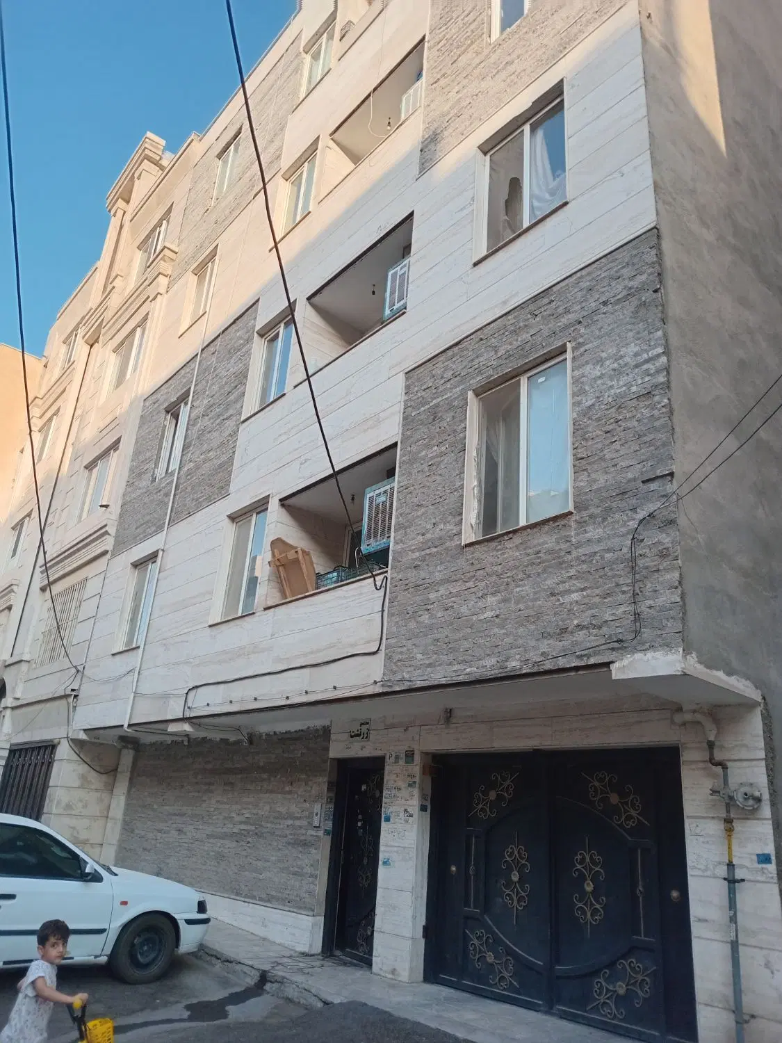 آپارتمان فاز ۱ شهر جدیدهشتگردمهستان(میدان شهرداری)