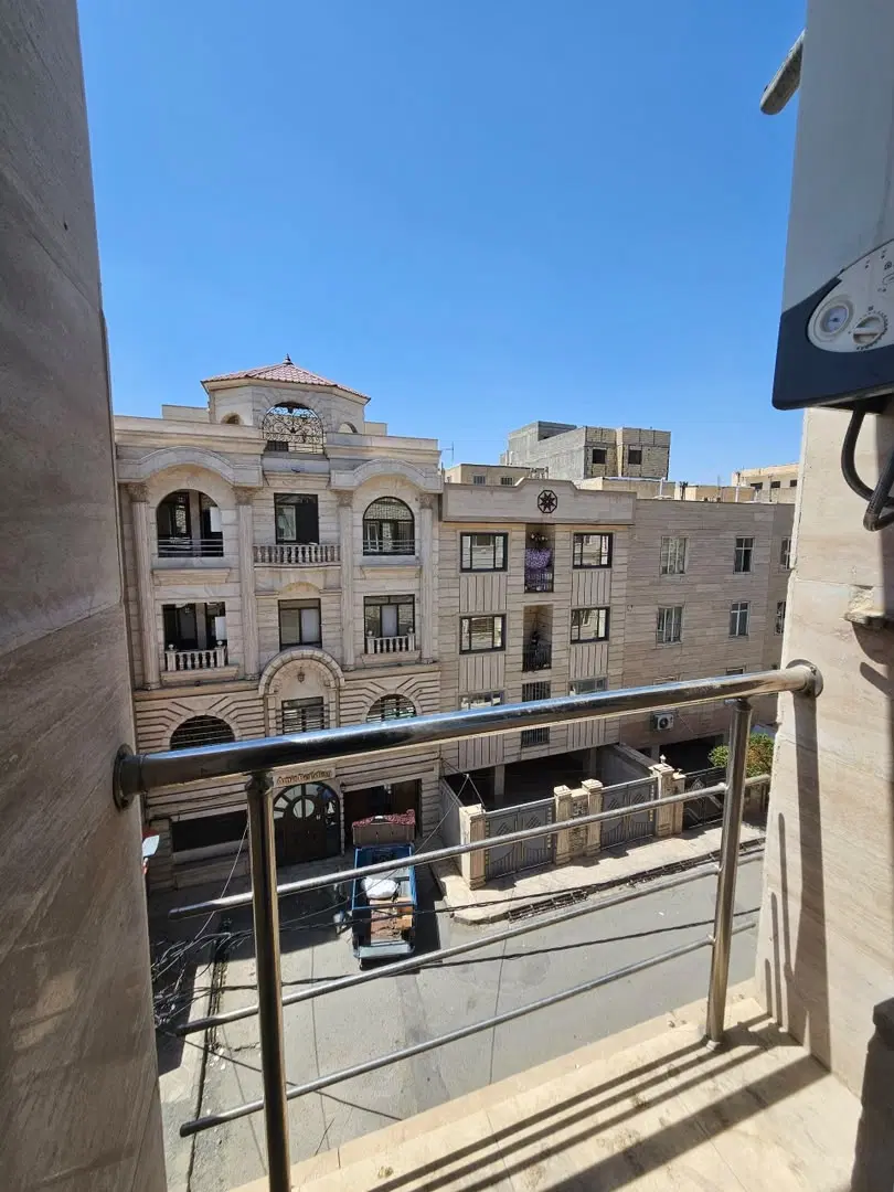 آپارتمان ۹۵ متر مربع با پارکینگ