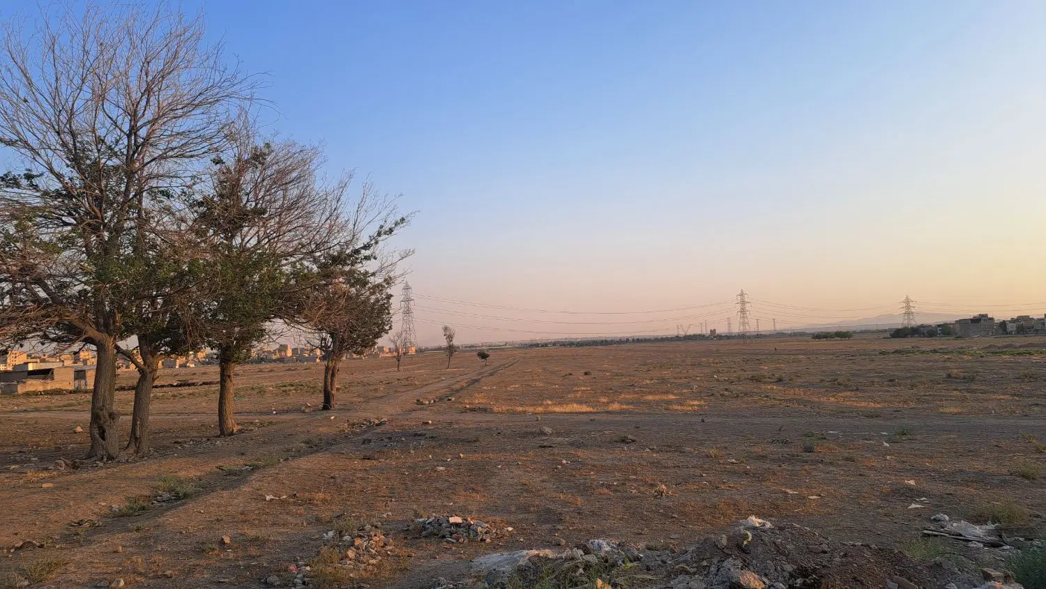 زمین کمالشهر