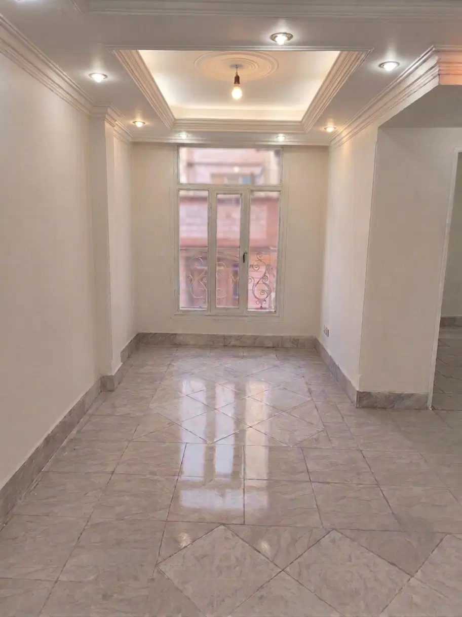 اجاره واحد ۶۰ متری میدان شهدا
