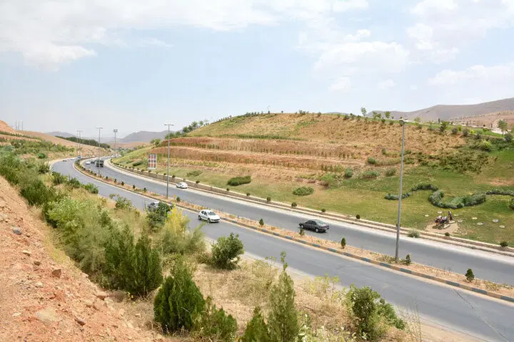 زمین بر کمربندی اکبرآباد(روبروی بام سبز)