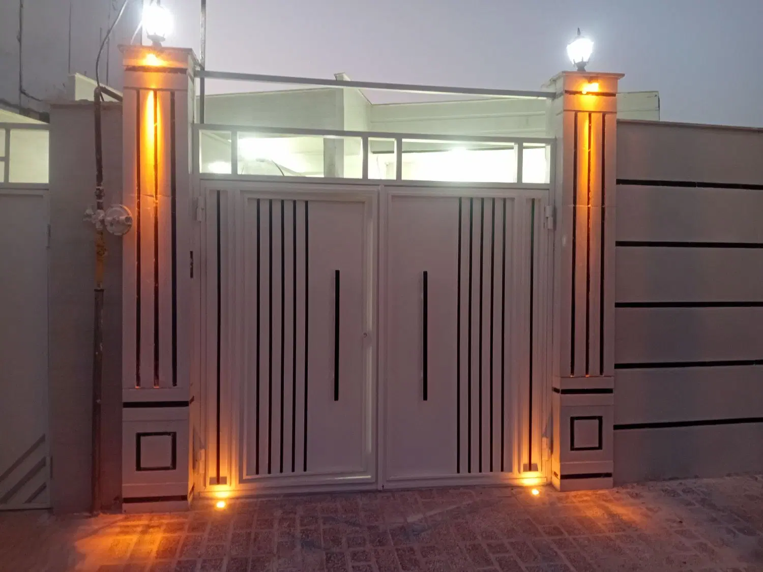 ساختمان مسکونی کارگر