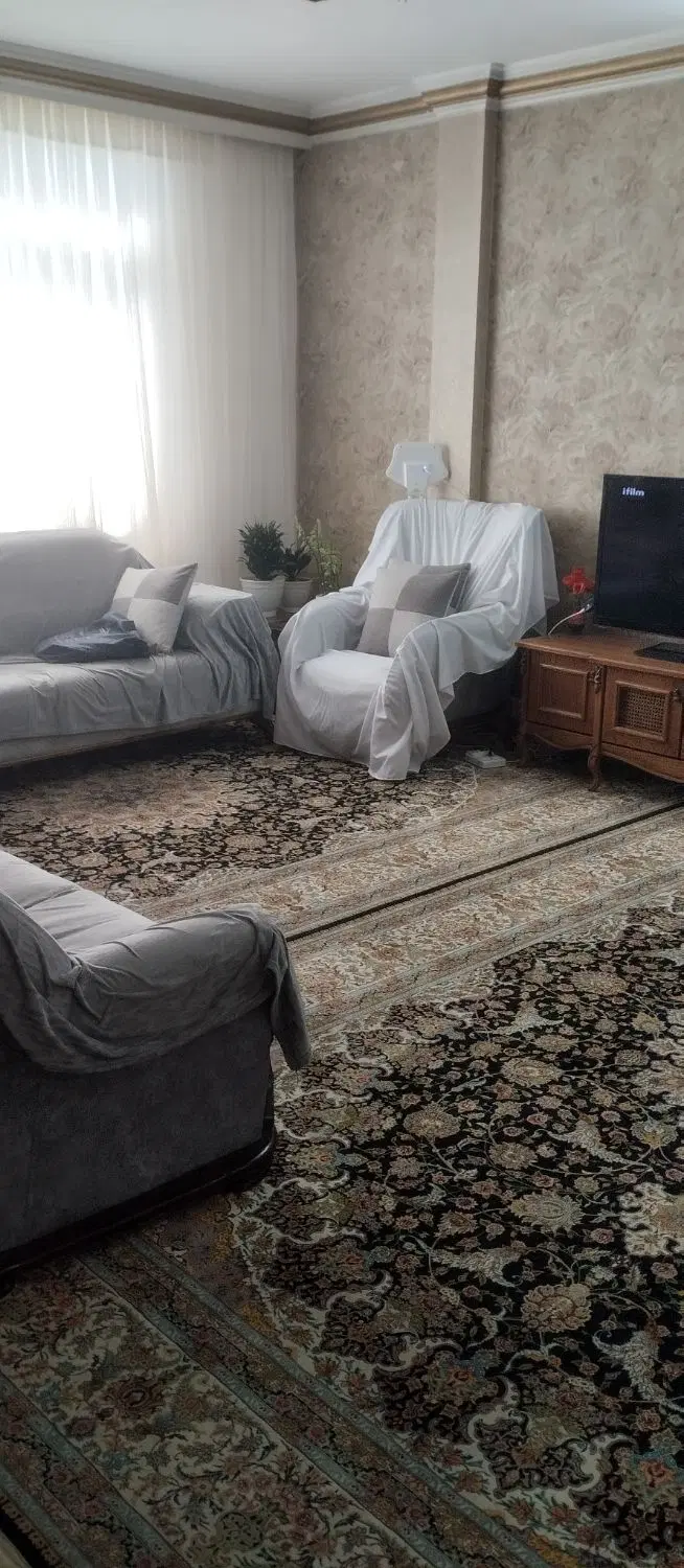 95متر2خواب تمیزوشیک بدون مالک طبقه2درلادن4