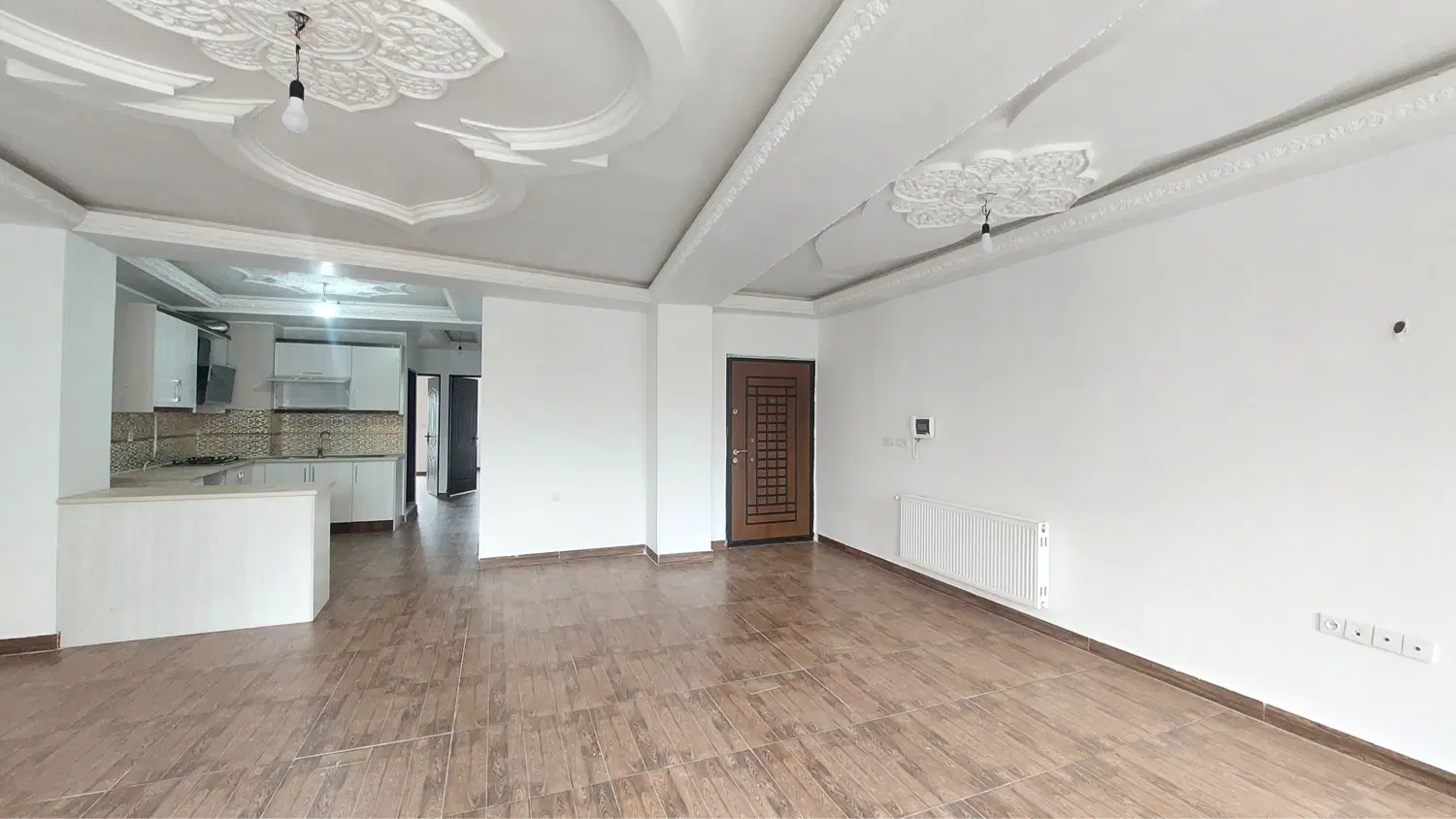واحد اپارتمان ۱۱۵ متری مرکز شهری _پارکینگ اختصاصی