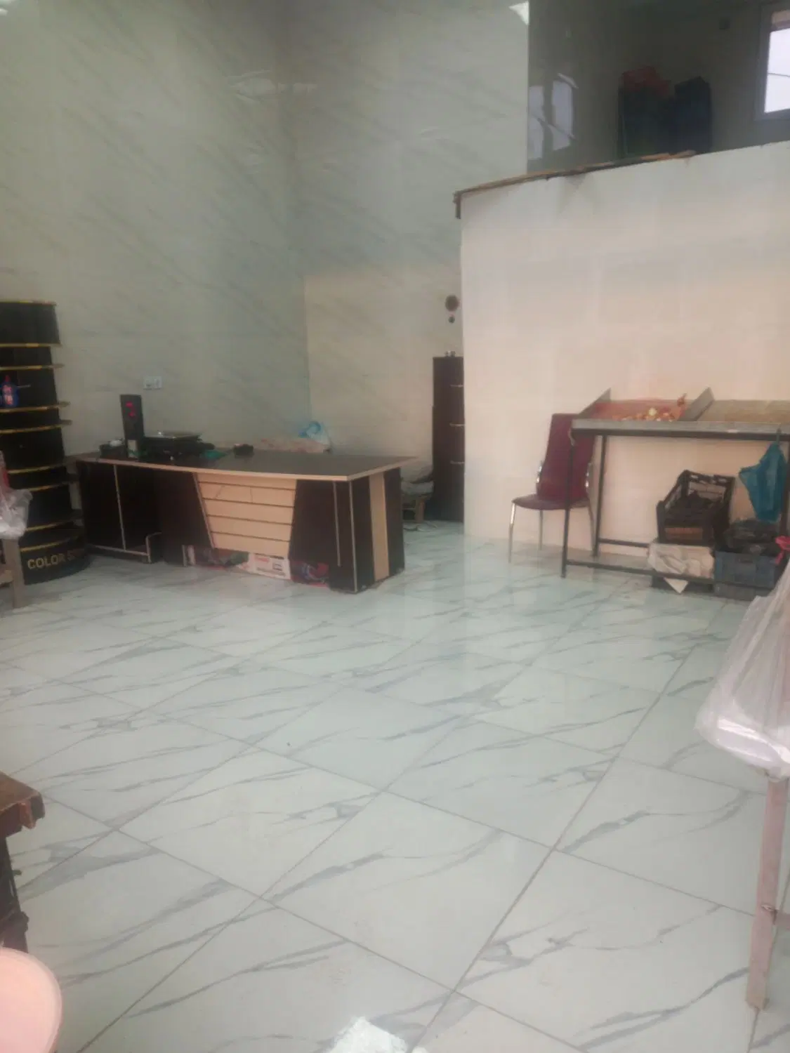 مغازه ۵۵ متری برخیابان اصلی کیهانشهر آزادگان