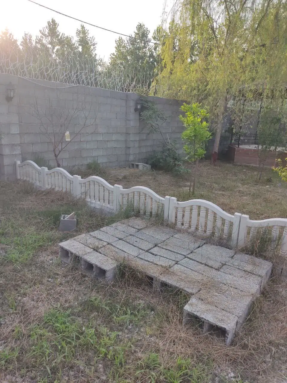 زمین فروشی