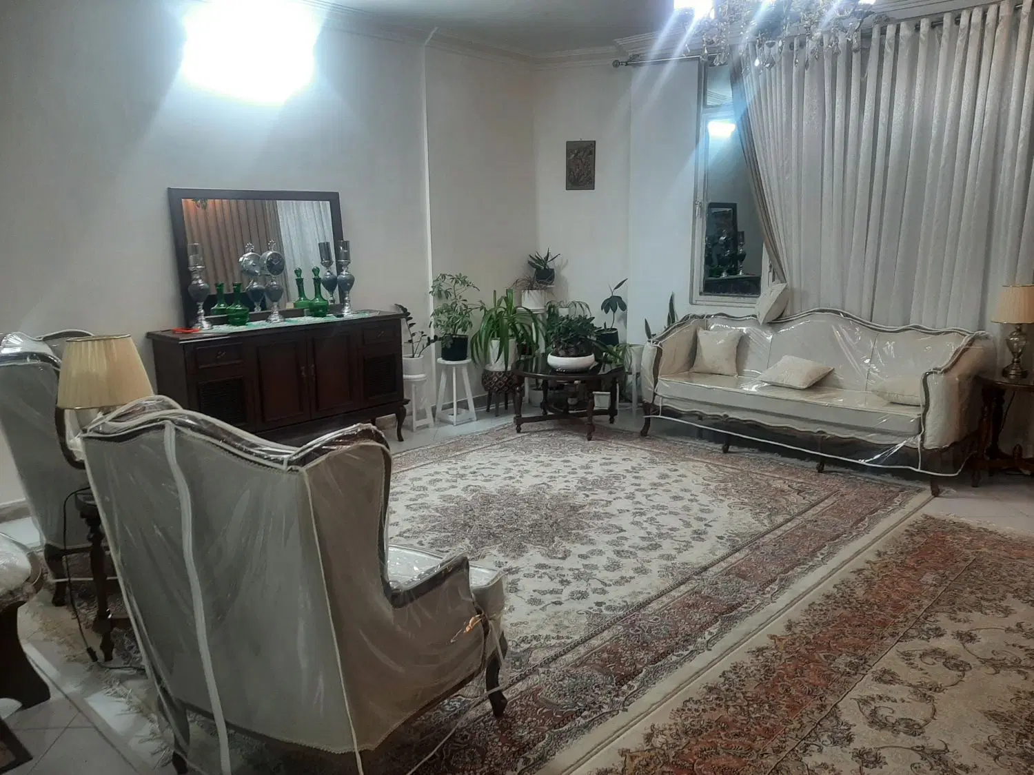 طبقه اول دونبش دانشجو ۸۰متر۲خوابه فی ۱۰_۷۰۰_م