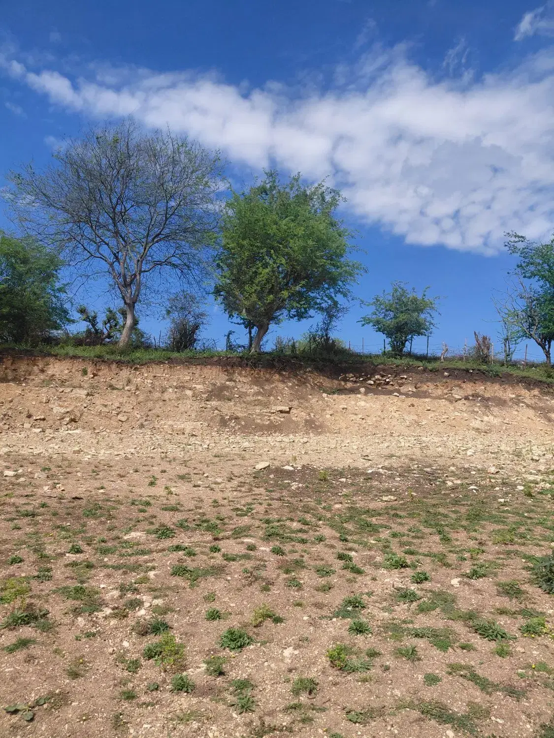فروش زمین کوهپایه ای۱۶۰۰متری