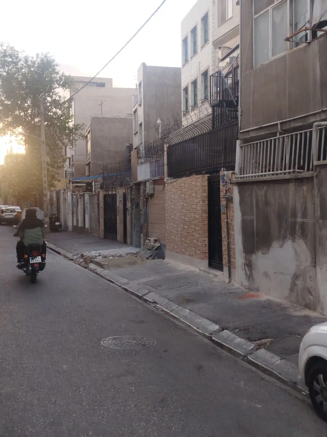 کلنگی ۶۱ متر زمین در ۲ طبقه بنا