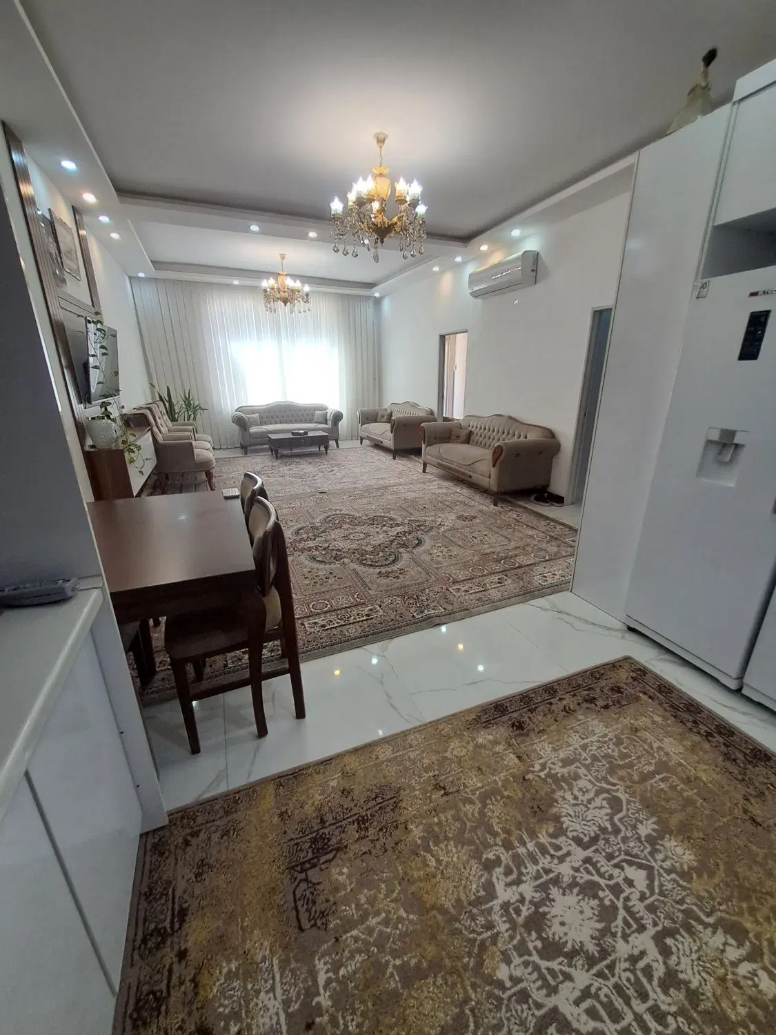 آپارتمان فول امکانات ۱۱۵ متر تراس بزرگ