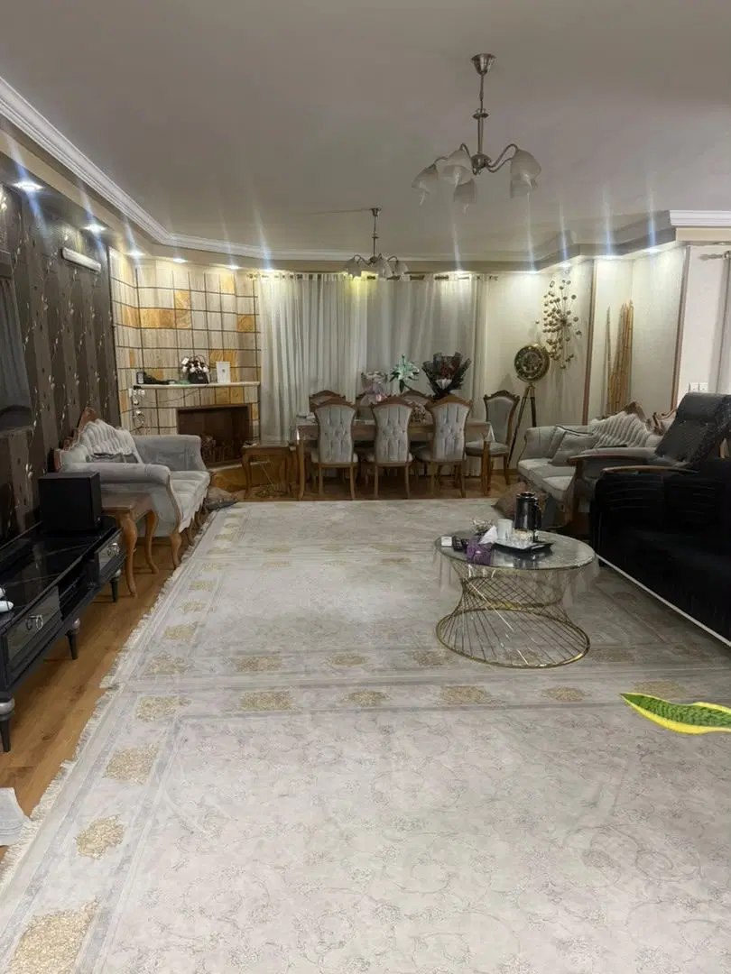 آپارتمان ۱۷۰ متری_ سه خوابه_عفیف آباد