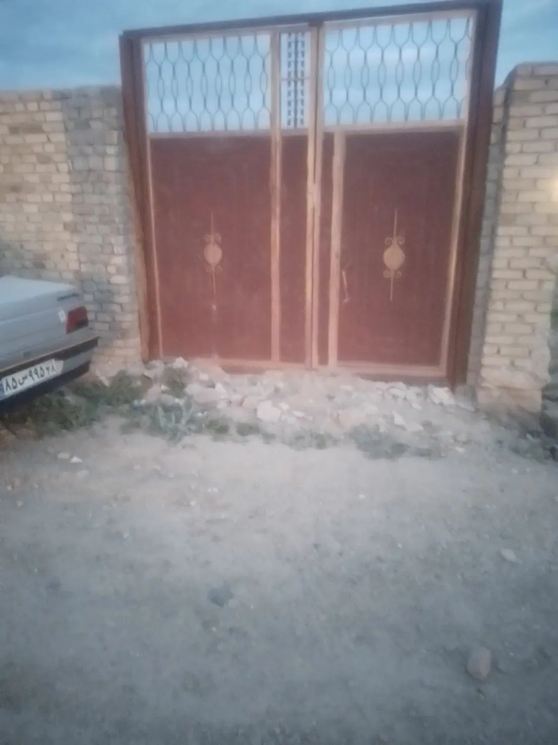 چهار دیواری اطراف کورنگ