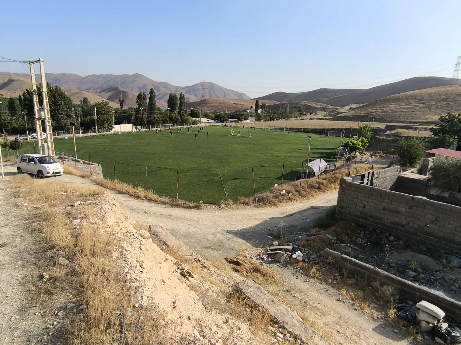 زمین ۲۰۴ متر اغشت