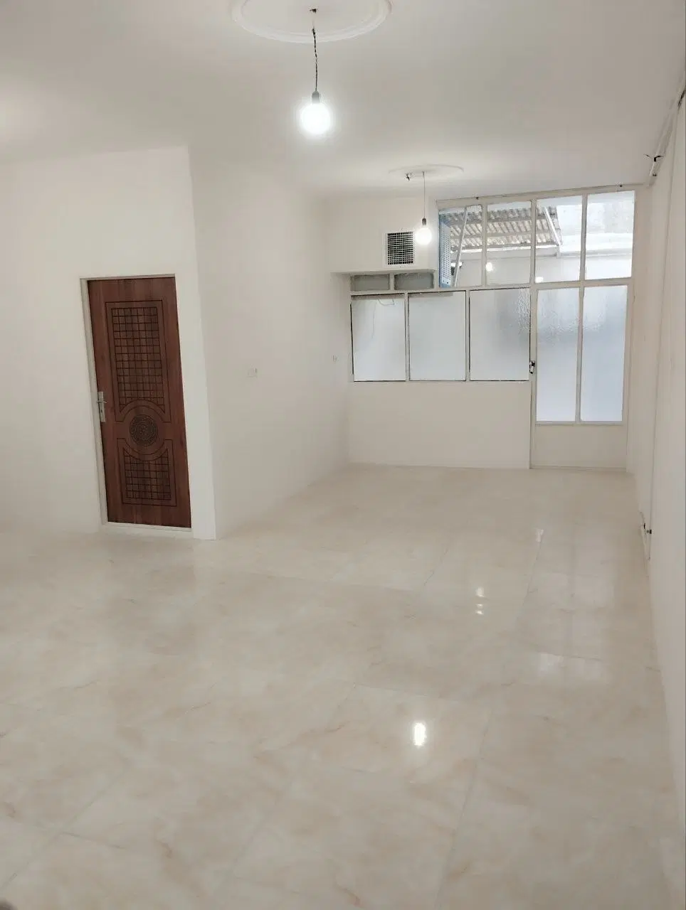 اجاره واحد 68 متری حیاط اختصاصی