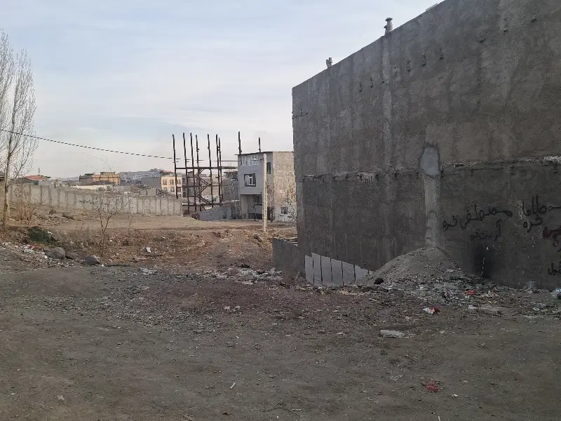 زمین مسکونی با دستور نقشه
