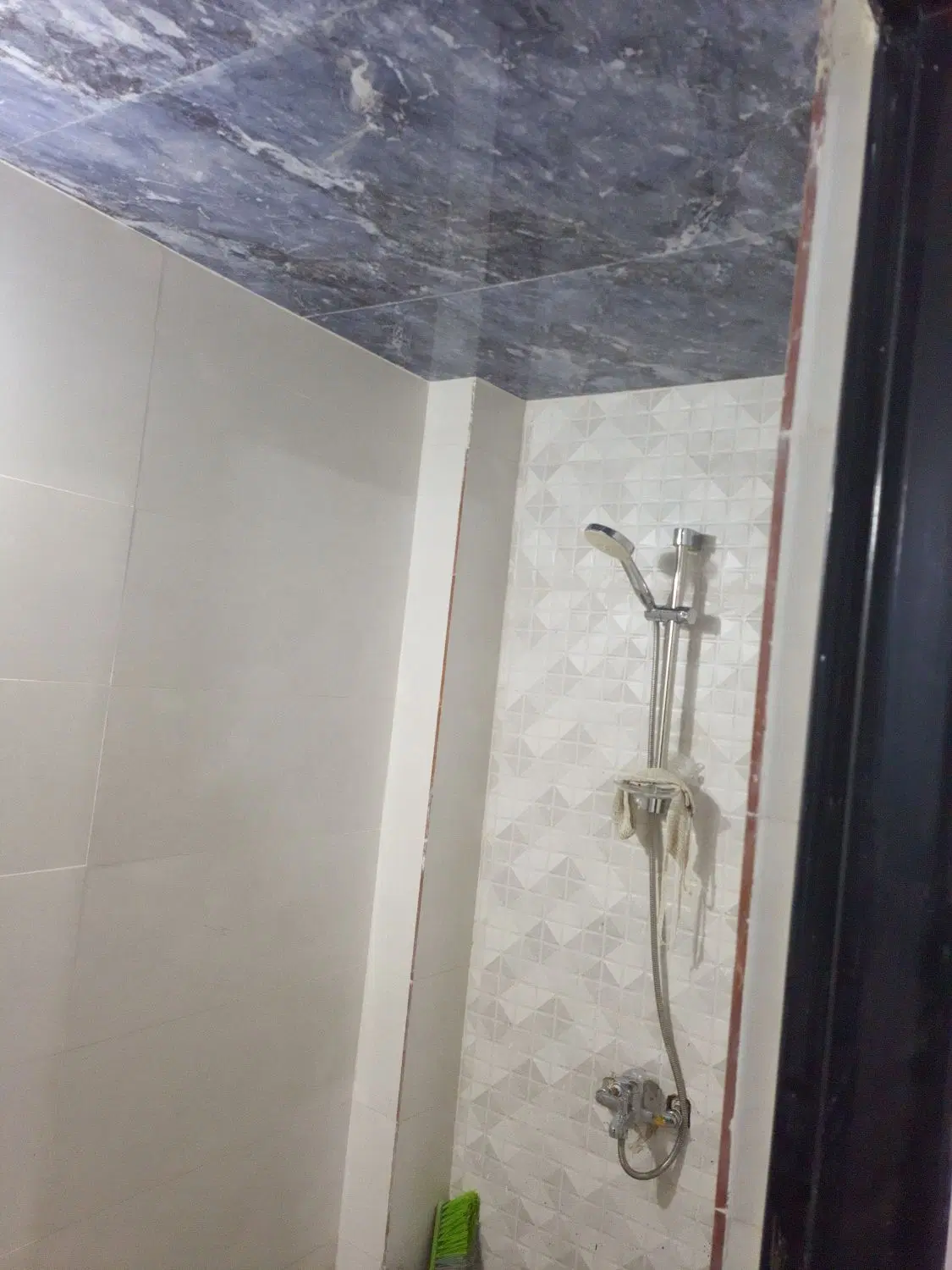 طبقه اول ۹۶متر