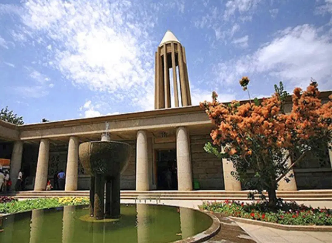 اجاره آپارتمان ۸۵ متری آرامگاه بوعلی