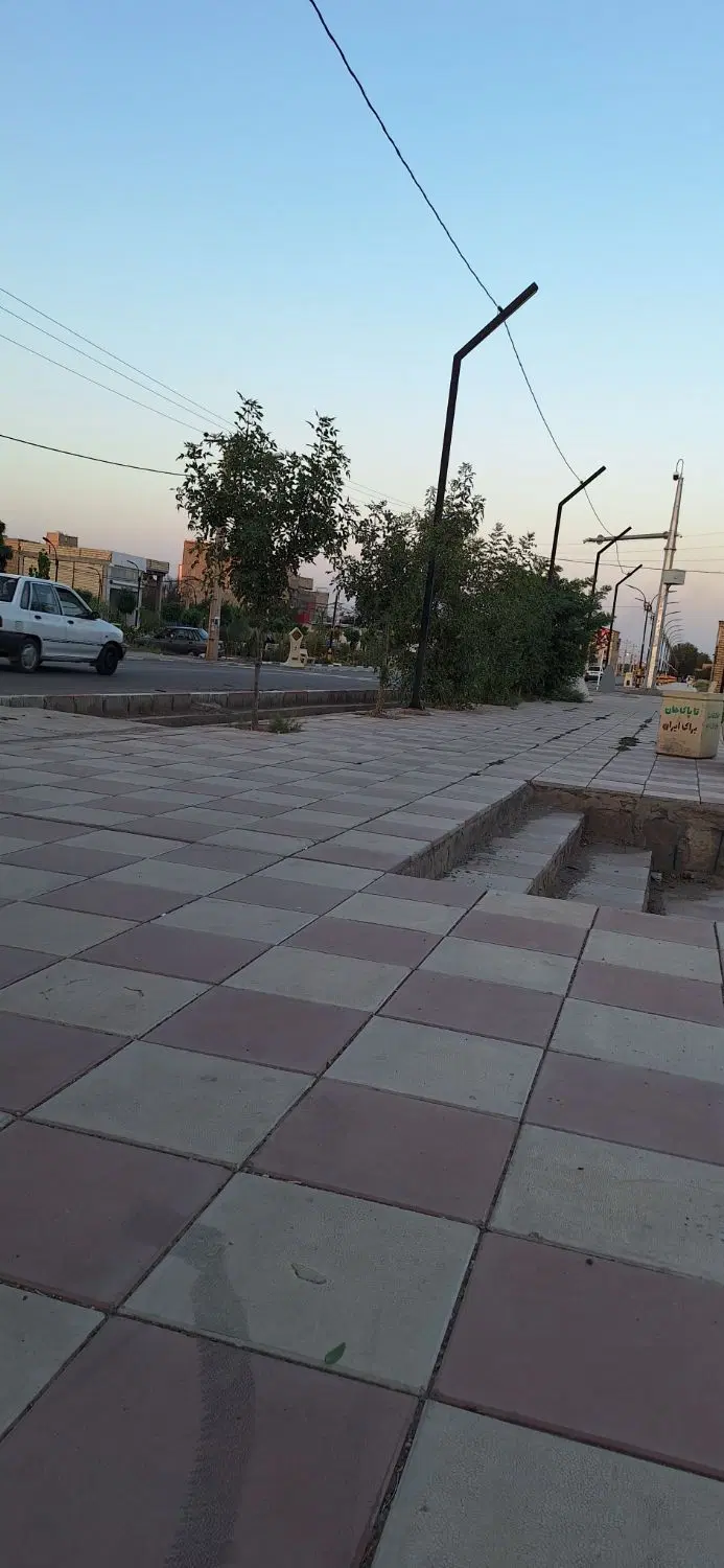 زمین ۱۲۴ متر خ گلستان نصرت آباد