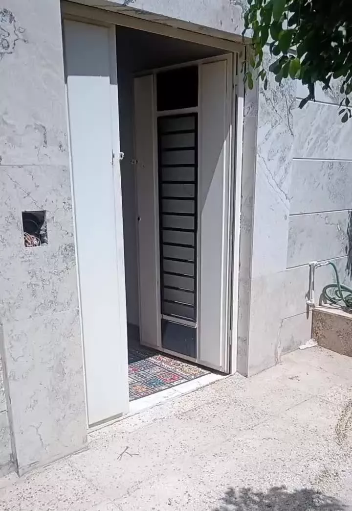 خانه باغ طزرجان
