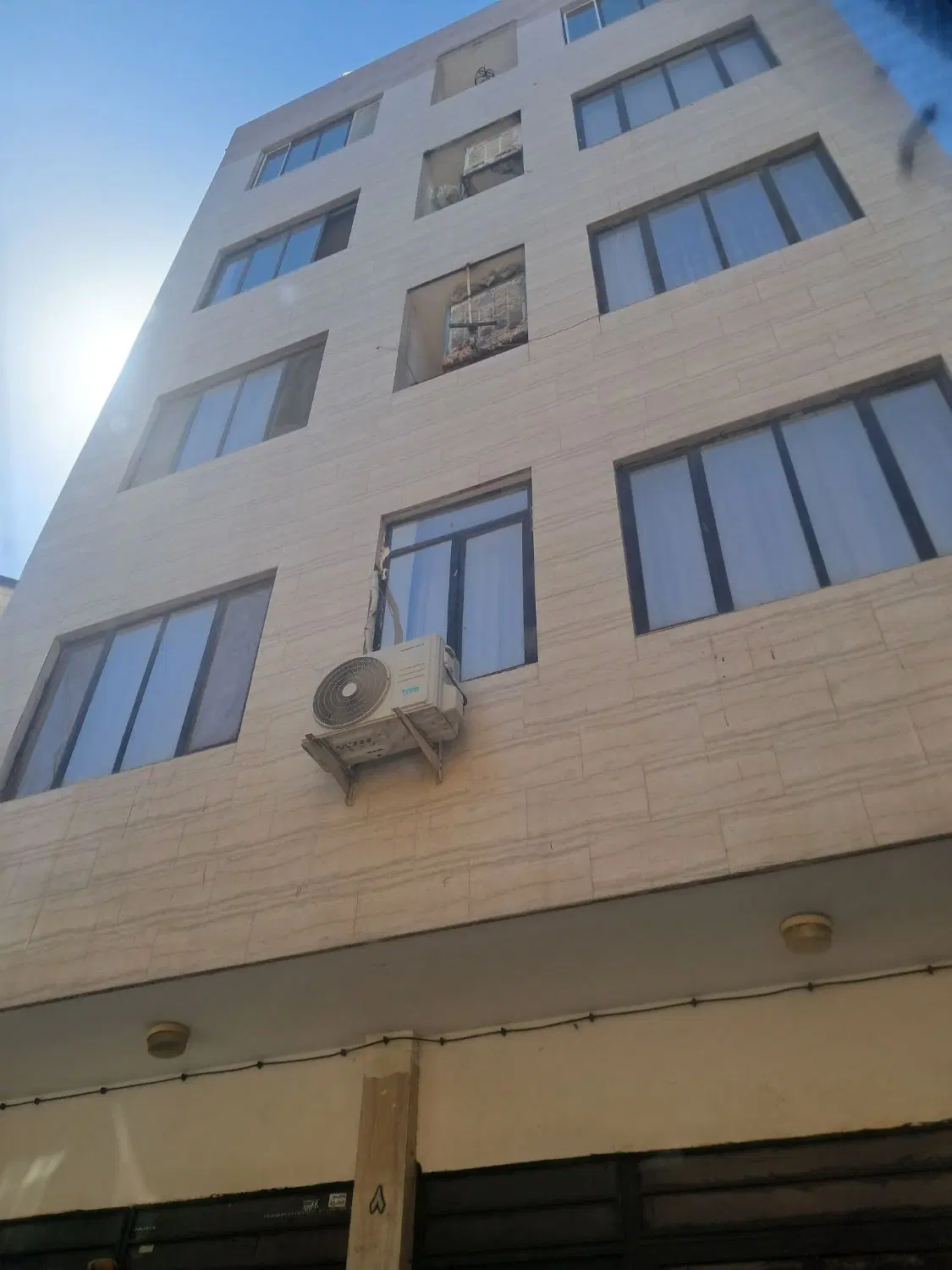 ۸۵متر سرافرازان پشت حاشیه