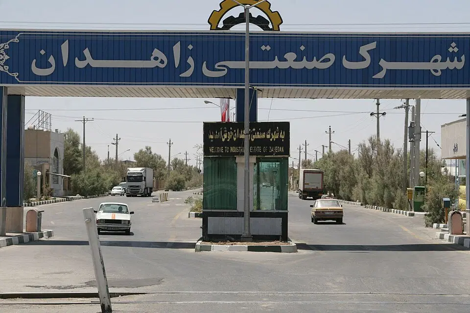 فروش ملک در شهرک صنعتی جاده میرجاوه