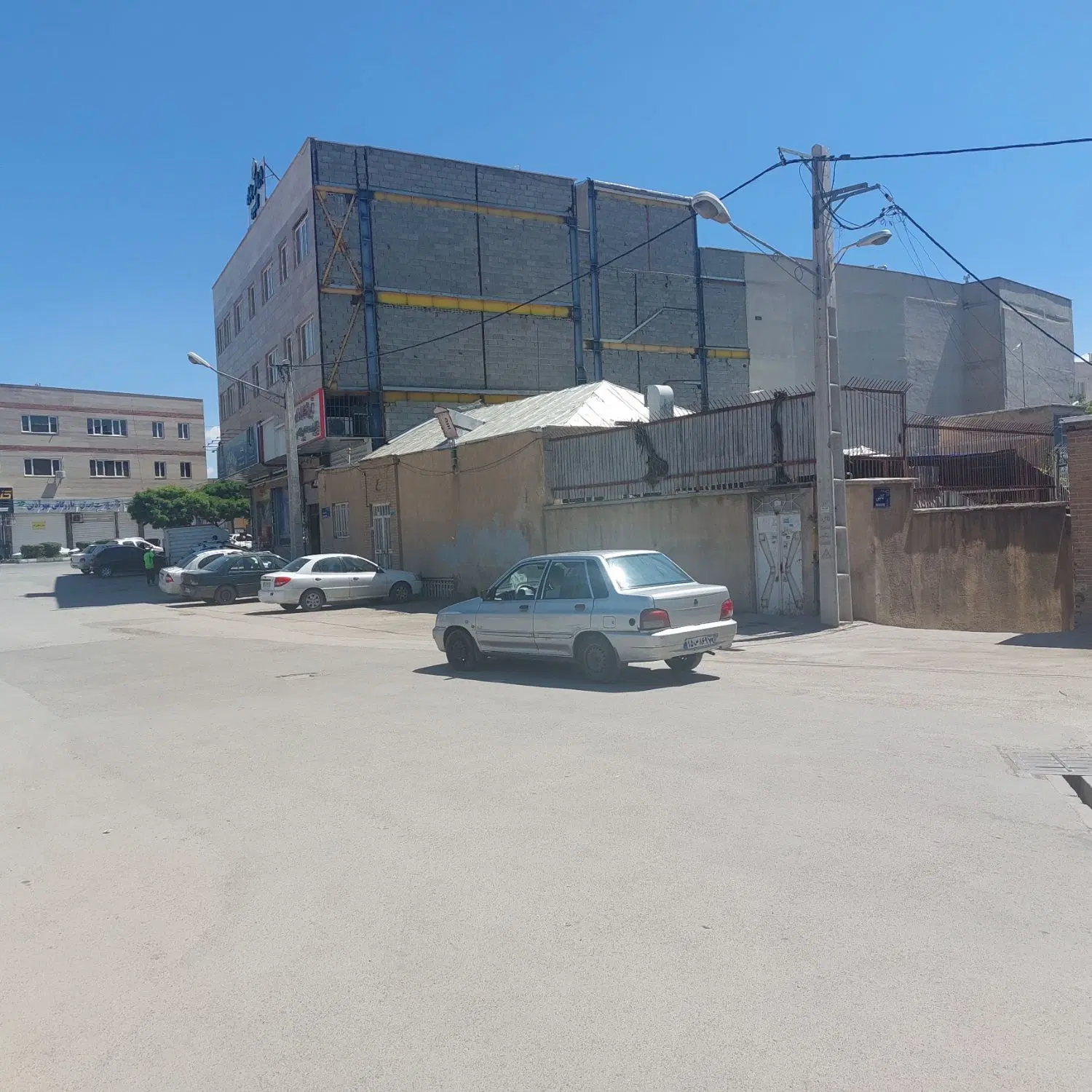 شهید انصاری فروش ۴_۵ دانگ قابلیت تبدیل به تجاری