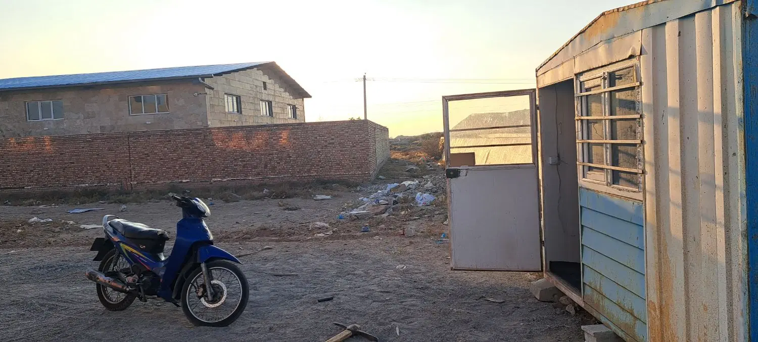 زمین ۱۵۰ متر با مجوز ساخت