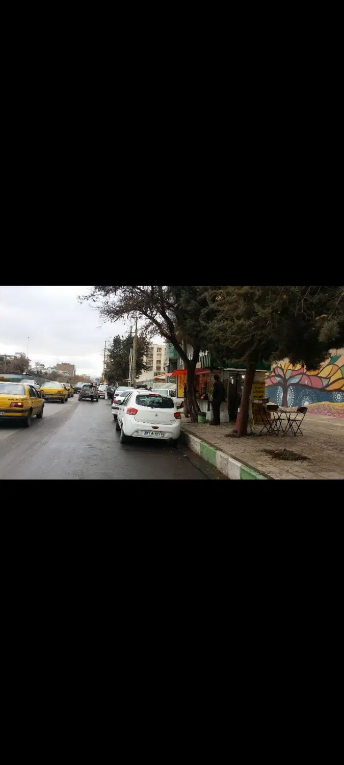 ۹مترسه راه۲۲بهمن بربلوارجلو سازمان بورس