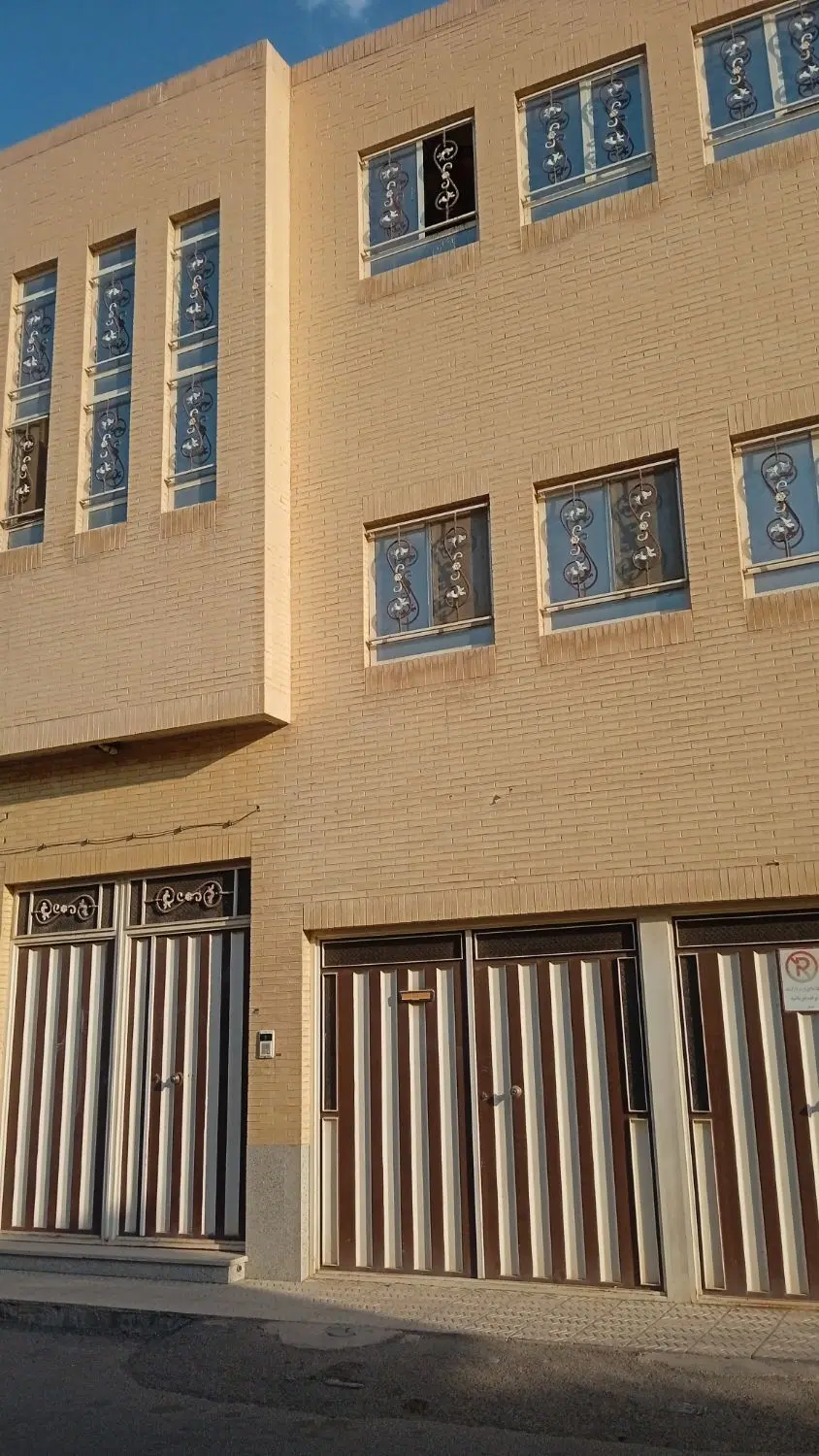 خانه مسکونی پشت هتل جهانگردی آبشاهی
