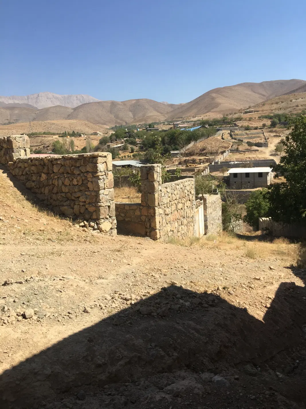 ۳۳۴ متر زمین واقع در تجرک