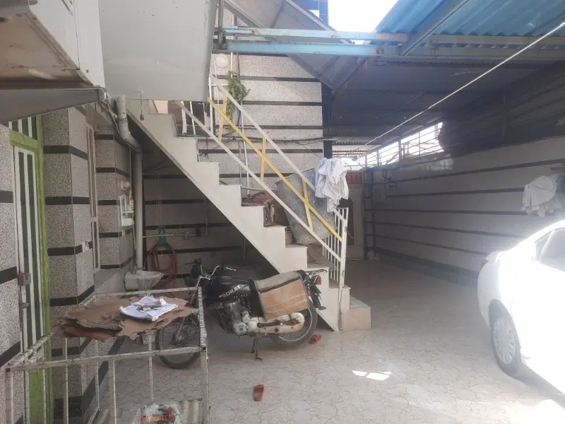 منزل فروشی ۳ واحده با مغازه تجاری