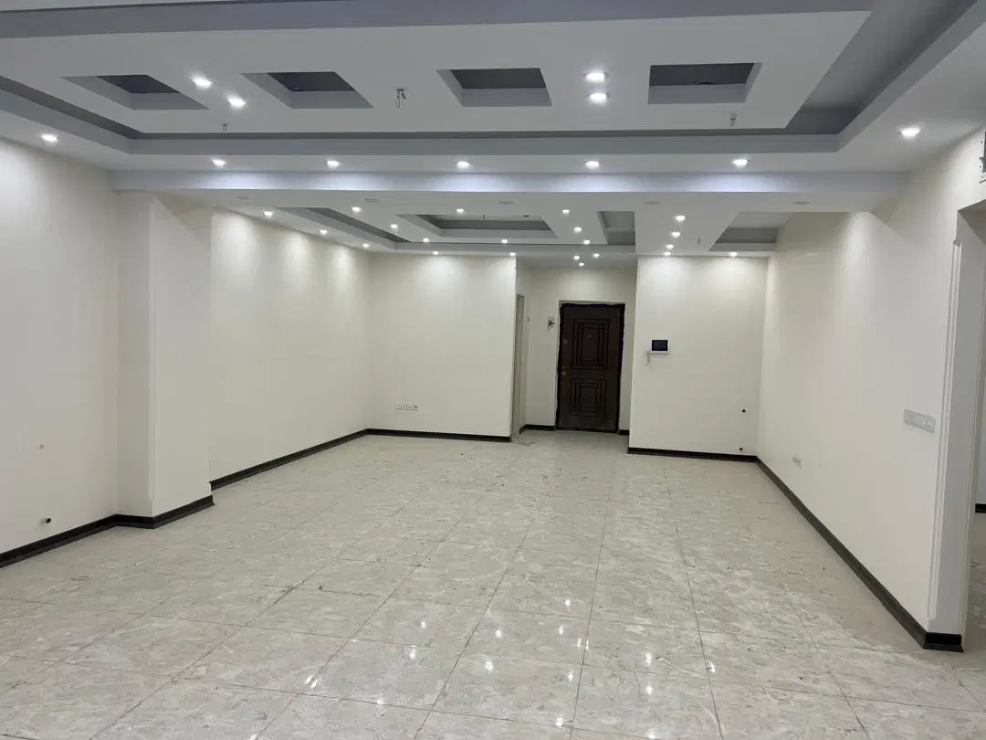 112 متری کلید نخورده دو خواب فول امکانات