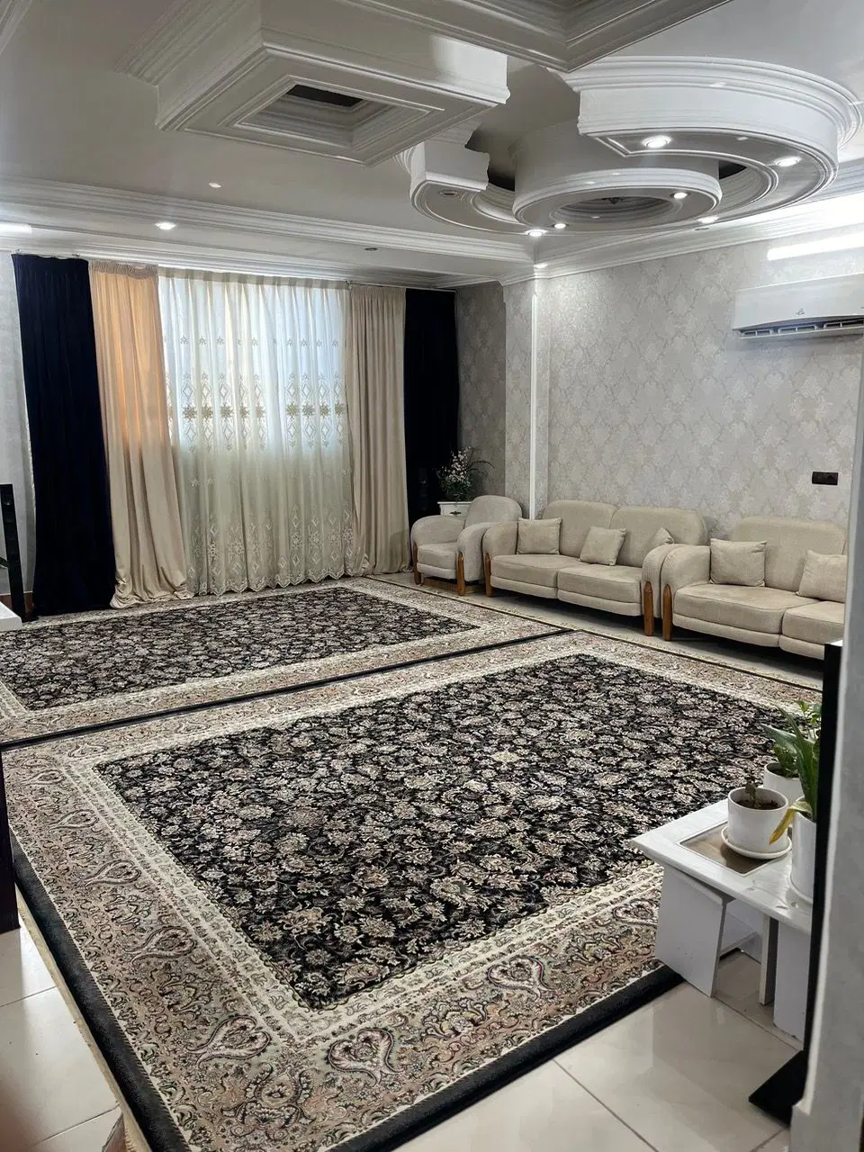 دو خواب دستغیب و موارد مشابه