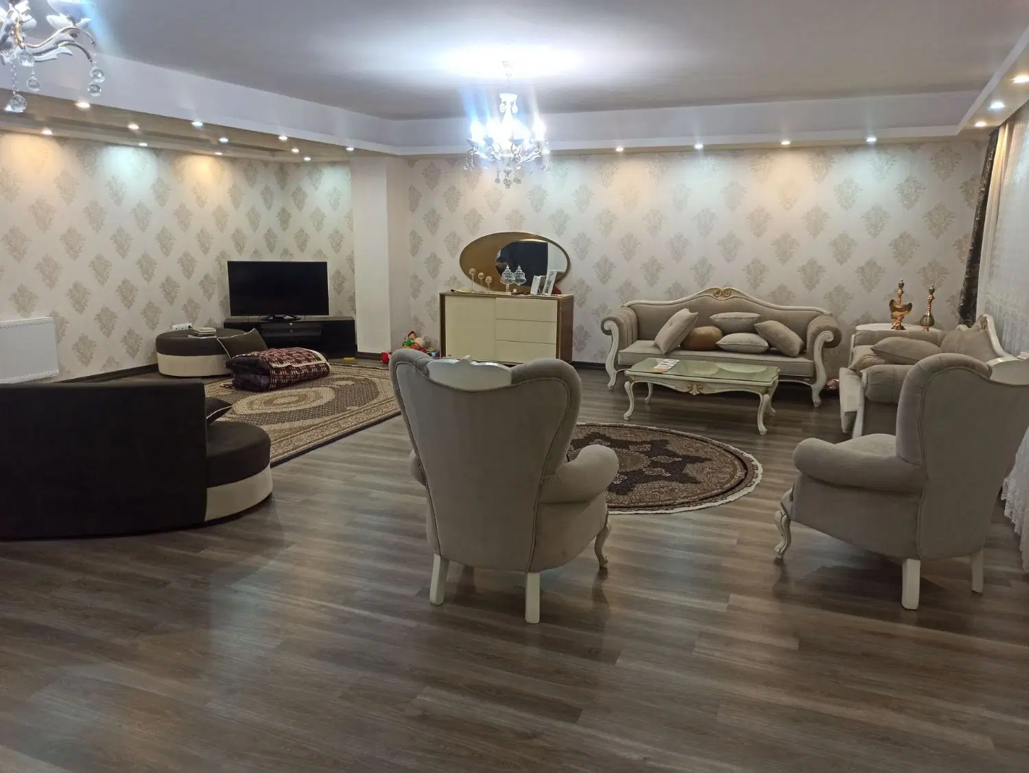رهن واجاره آپارتمان ۱۸۰ متری در نصرباغمیشه نیاوران