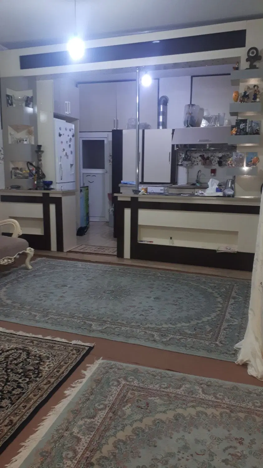حیاط ویلایی ۱۲۰ متری حجتی خ ثابتی