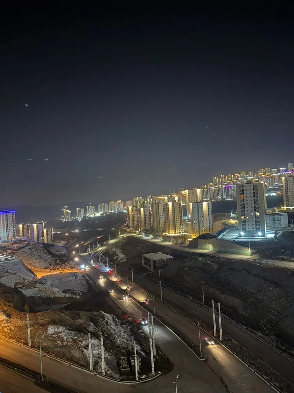 همکف خام تحویلی _ فاز۱۱ پردیس ۸۷ متر نوساز