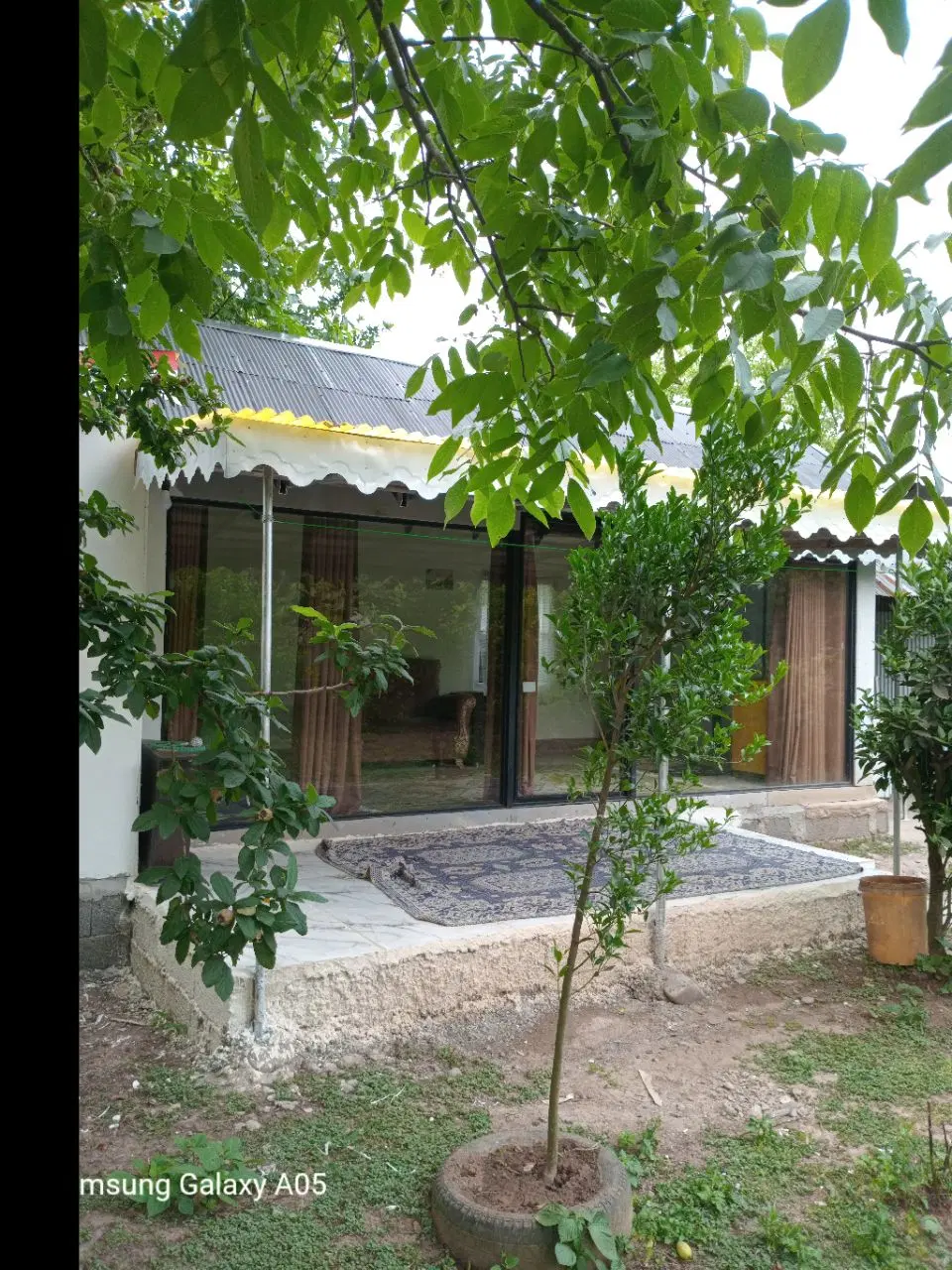 سوییت۵۰متری در فضای باغی
