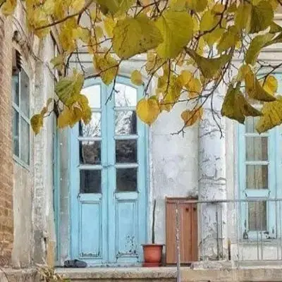 منزل ویلایی در قلعه کهنه نزدیک خیابان اصلی