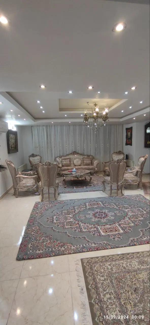 آپارتمان ۱۲۴ متری نپش میدان مرجعیت