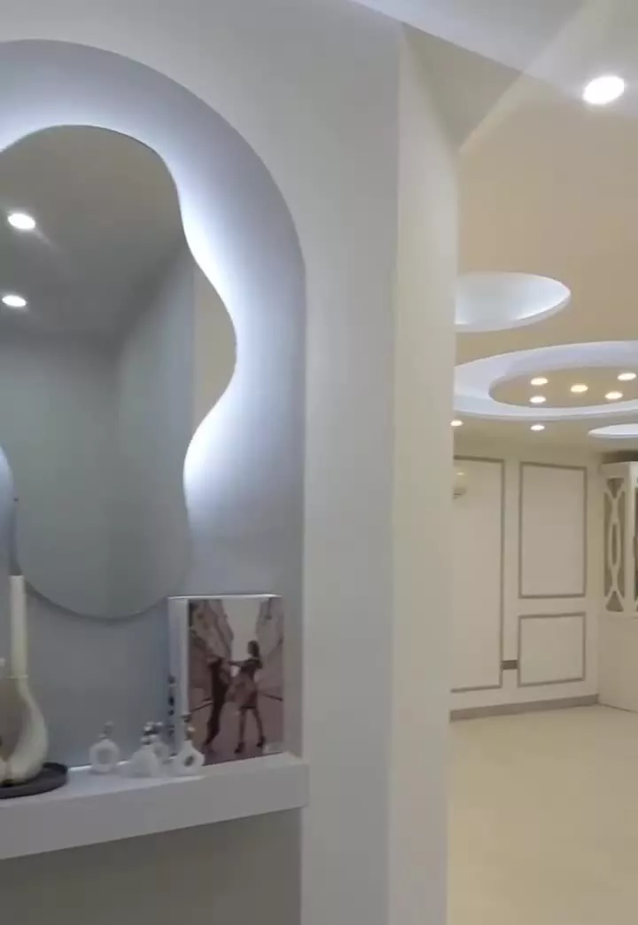 ۵۰متر_آسانسور+پارکینگ اختصاصی_فول دیزاین_سندتکبرگ