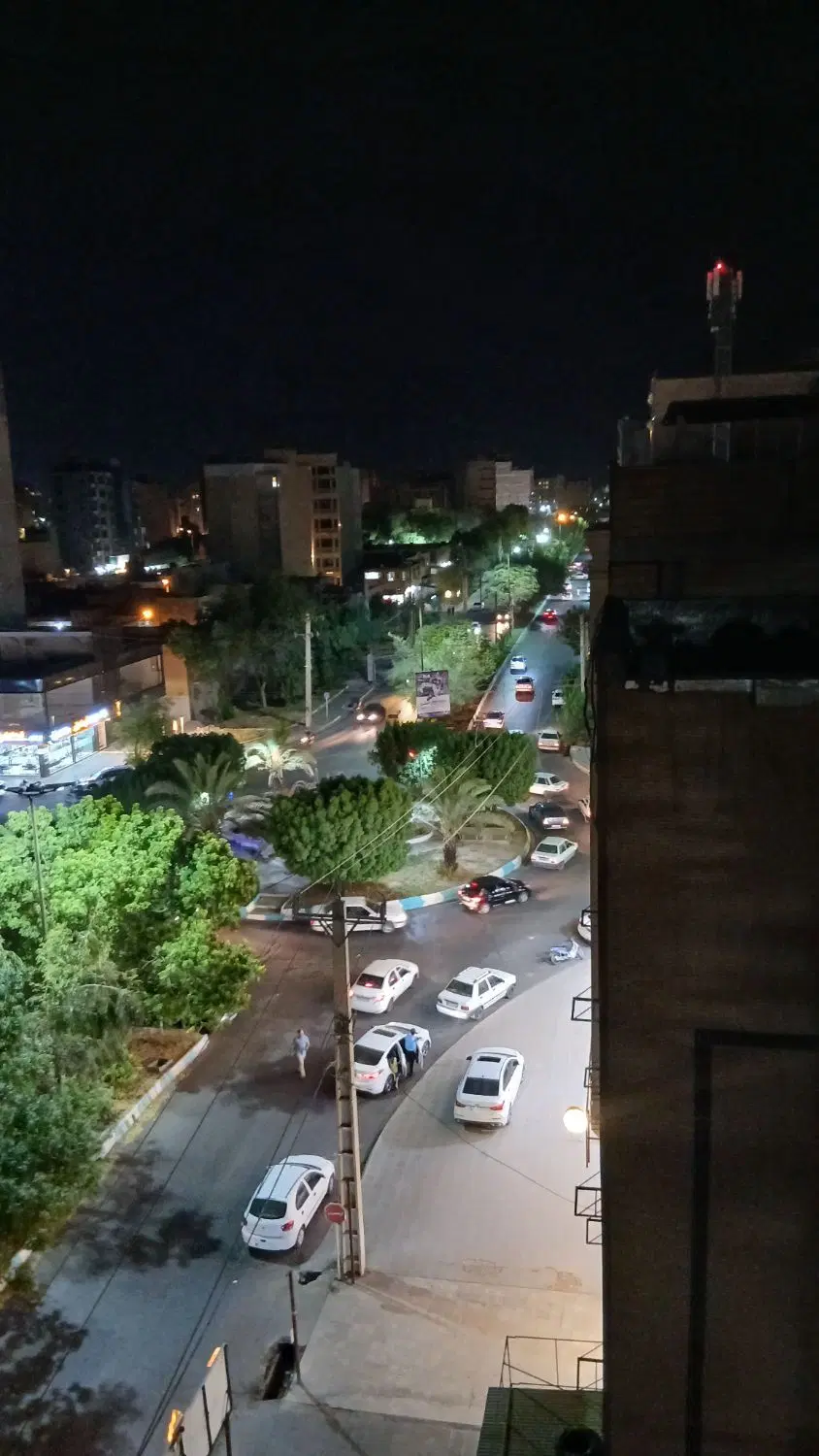 ۱۰۰متری خیابان اقبال مسیر ۸
