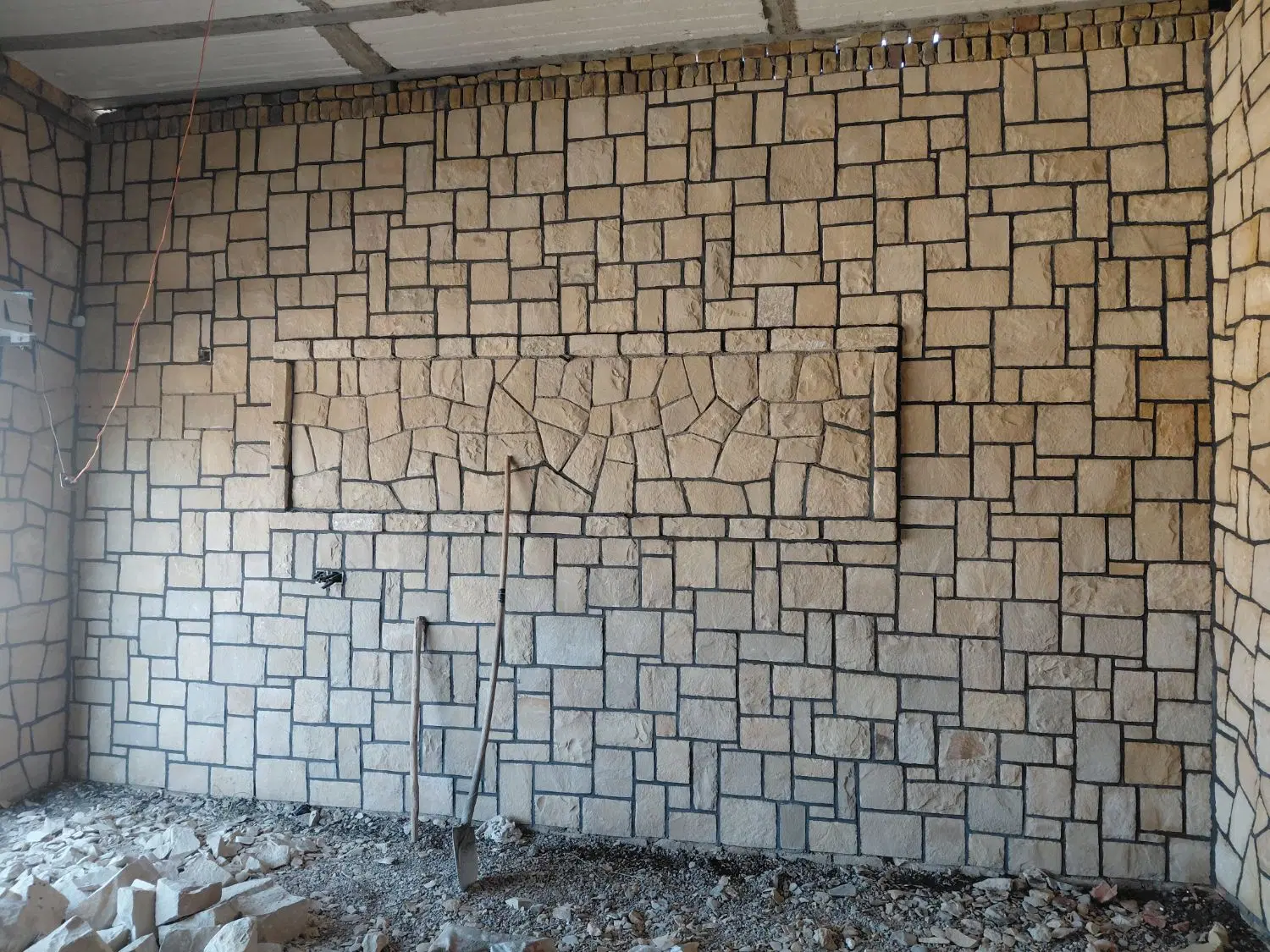 باغ نیمه ساخت دو طبقه همراه پارکینک و استخرسونا