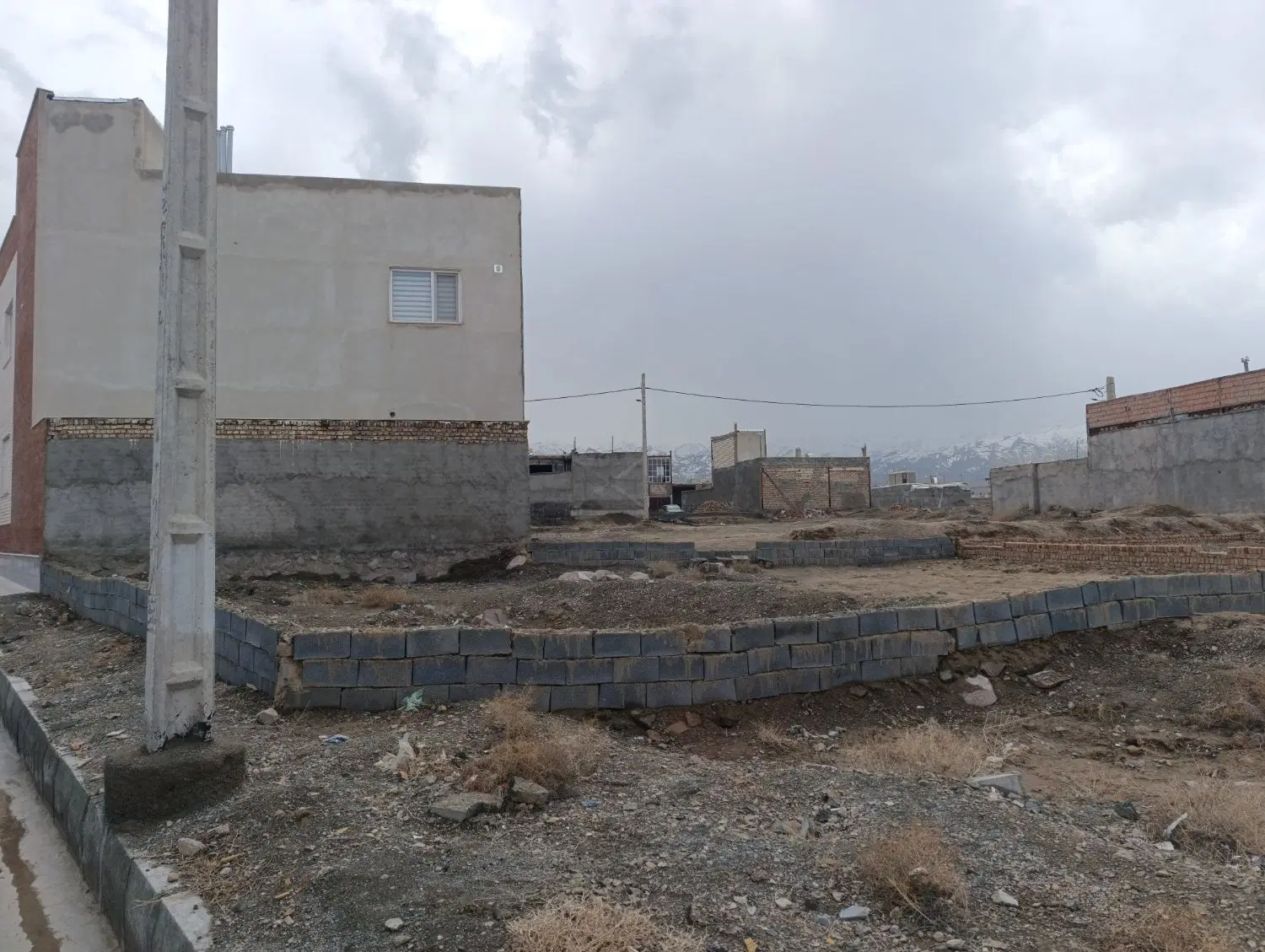 زمین مسکونی